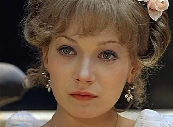 Елена Коренева