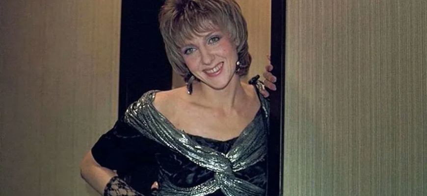 Елена Яковлева
